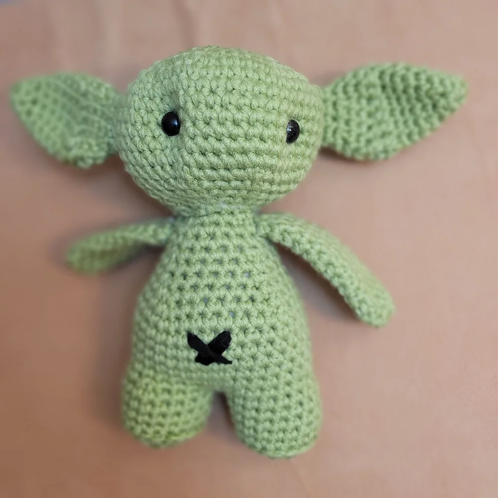 Amigurumi Baby Yoda Plushie 10" Handmade Crochet Animal Plush Grogu Alien Child - Picture 12 of 12